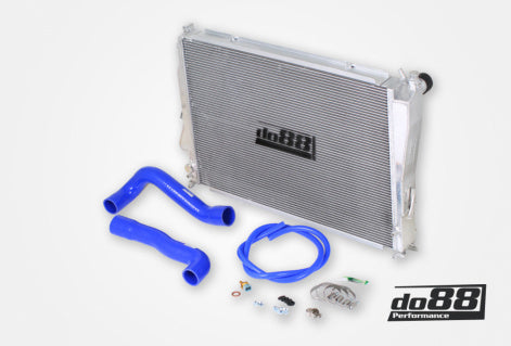 BMW M3 E46 Radiator Aluminum, Blue hose